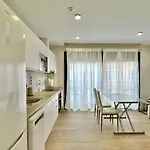Naval Cool Apt - Private Parking